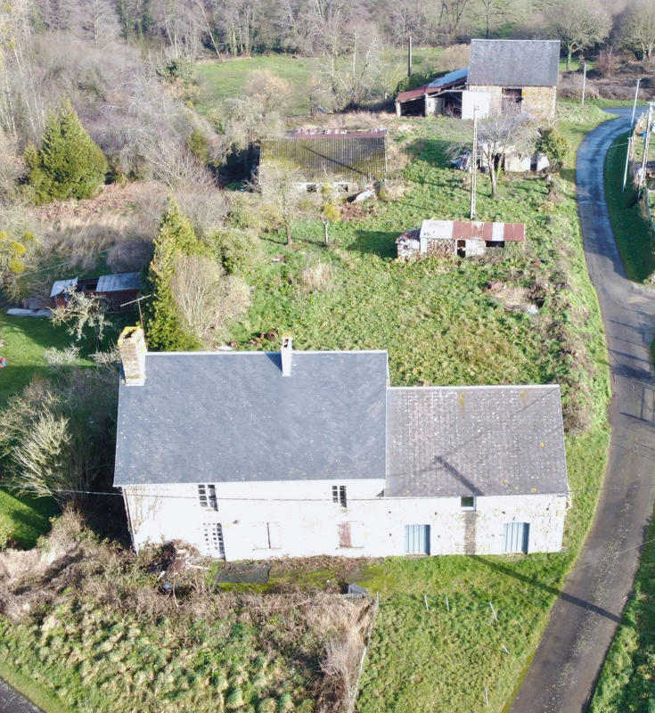 Maison ancienne - 290 m² - 8 pièces