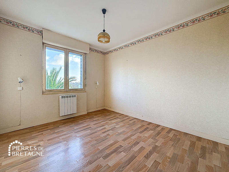 Maison - 154 m² - 9 pièces