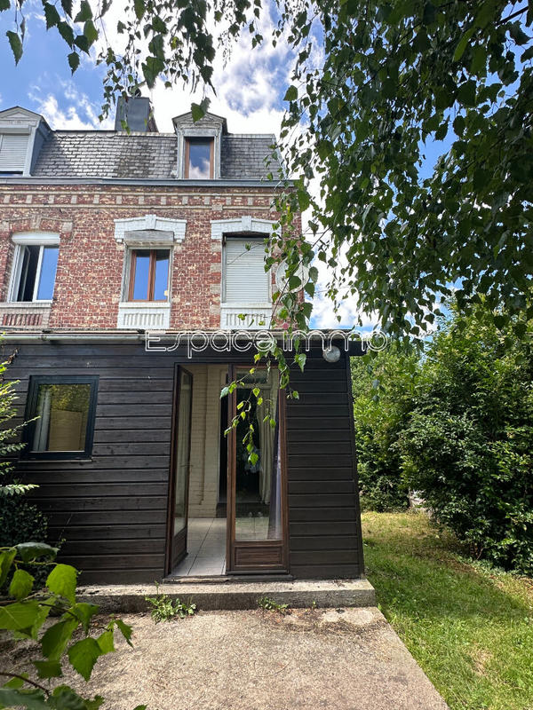 Maison - 65 m² - 4 pièces