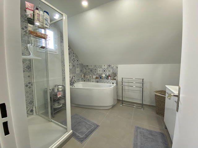 Villa - 143 m² - 6 pièces