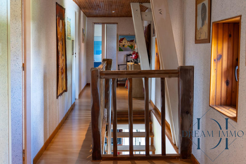 Maison - 350 m² - 7 pièces