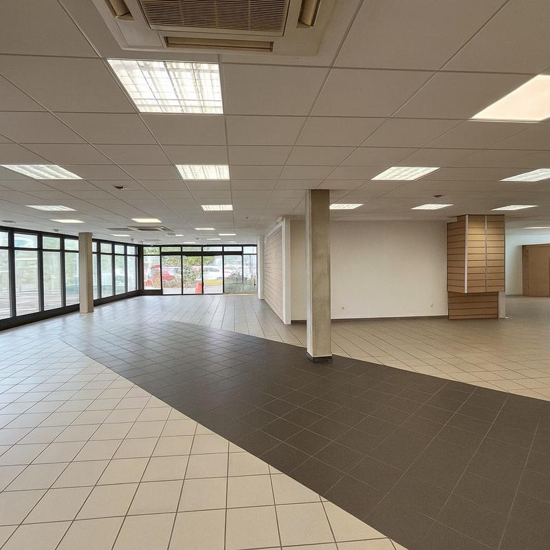Local commercial - 490 m²