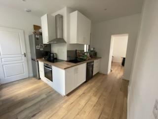 Maison - 142 m² - 8 pièces