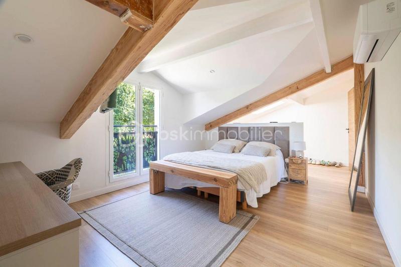 Maison - 162 m² - 5 pièces