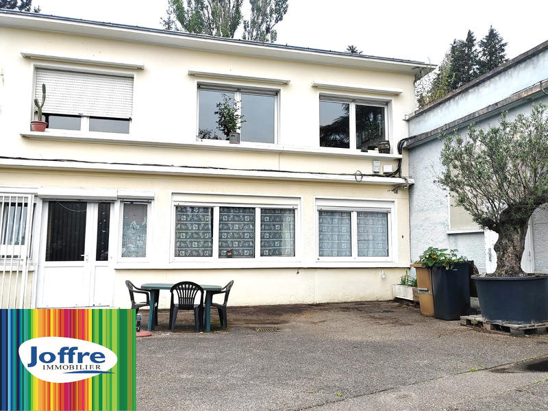 Appartement - 64 m² - 2 pièces