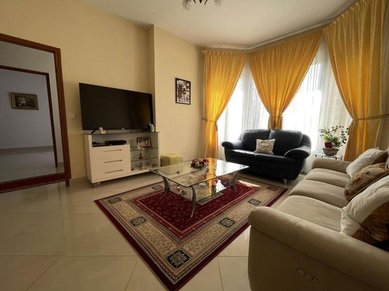 Pavillon - 143 m² - 7 pièces