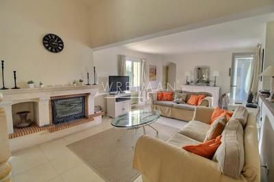 Villa - 150 m² - 5 pièces