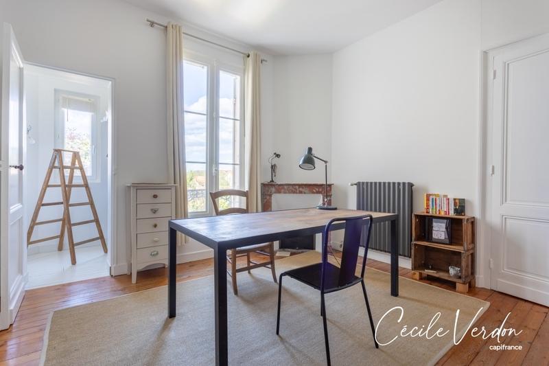 Maison en pierre - 200 m² - 8 pièces