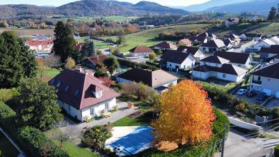 Villa - 227 m² - 8 pièces