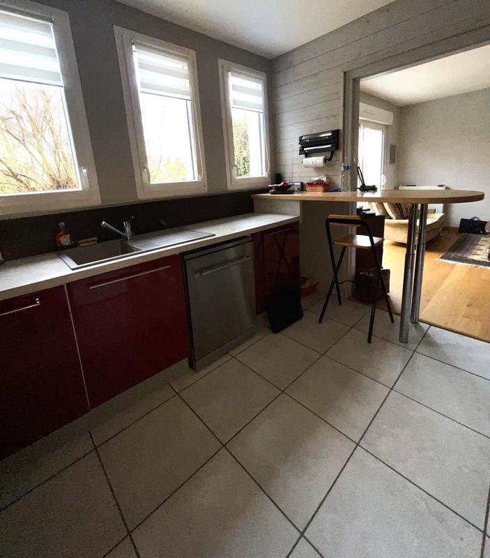 Maison - 93 m² - 5 pièces
