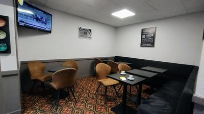 Fonds de commerce - Local commercial - 140 m²