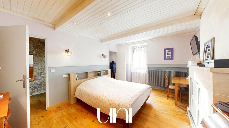 Maison - 140 m² - 7 pièces