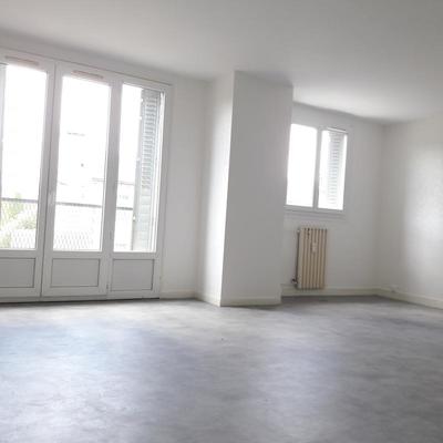Appartement - 64 m² - 4 pièces