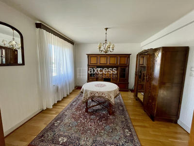 Maison - 95 m² - 5 pièces