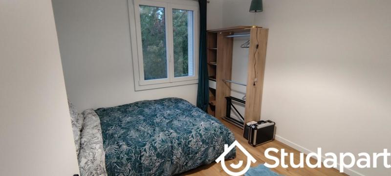 Chambre - 10 m² - 1 pièce