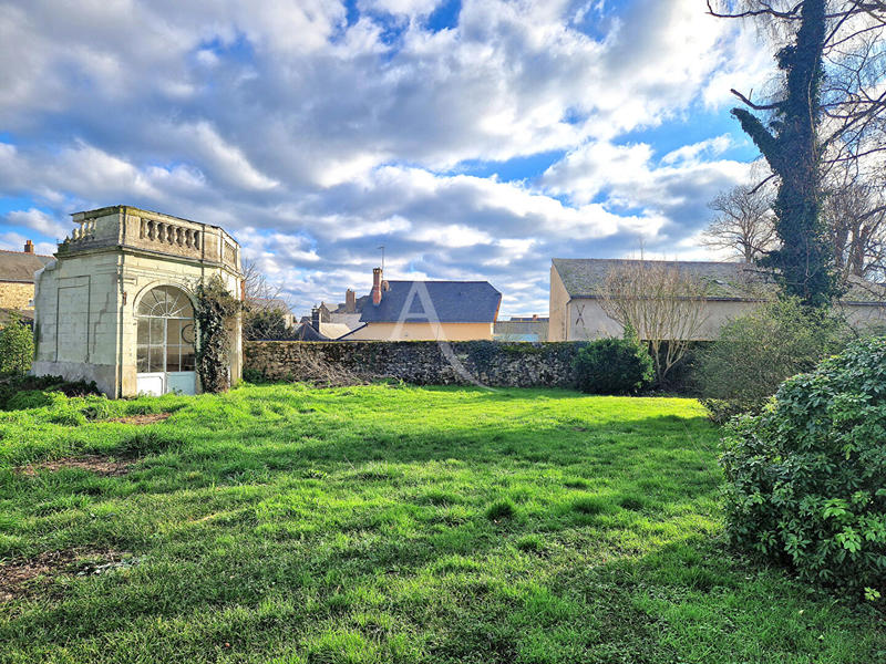 Maison - 307 m² - 10 pièces