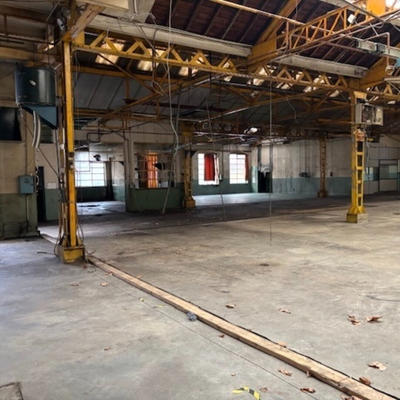 Local d'activité / Entrepôt - 1 800 m²