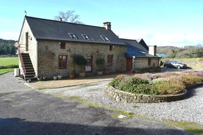 Maison - 245 m² - 10 pièces