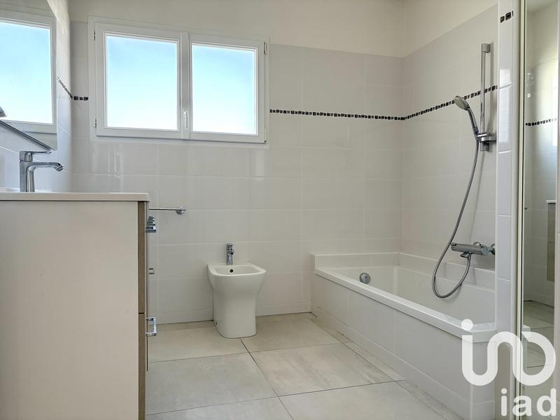 Maison - 135 m² - 6 pièces