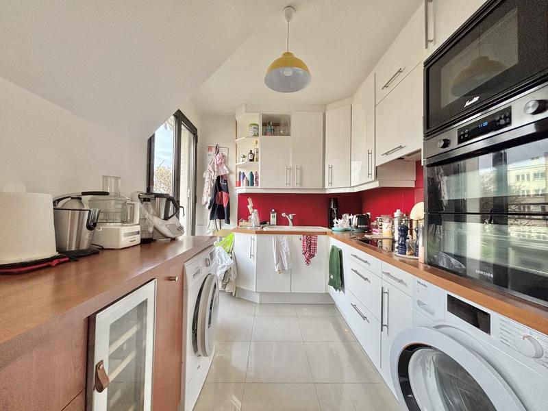 Appartement - 85 m² - 3 pièces