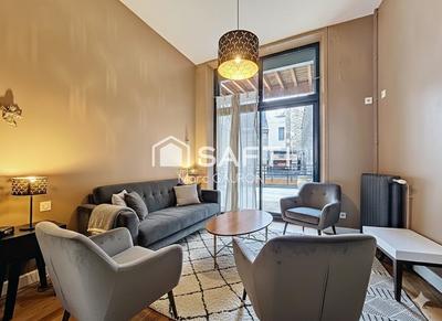 Appartement - 160 m² - 7 pièces