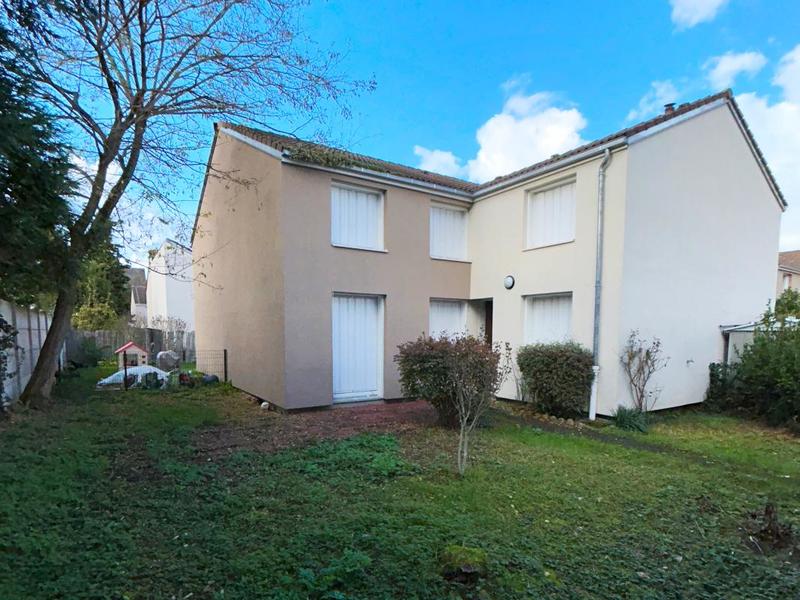 Maison - 84 m² - 4 pièces