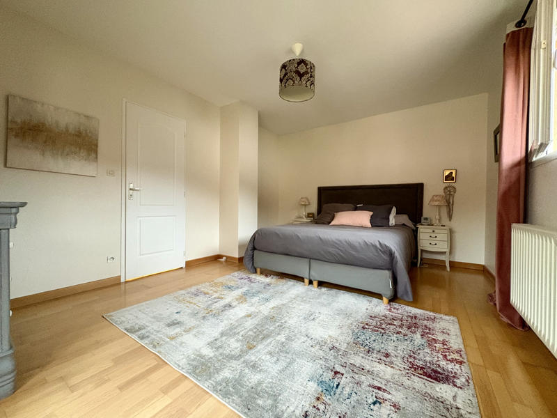 Maison - 171 m² - 7 pièces