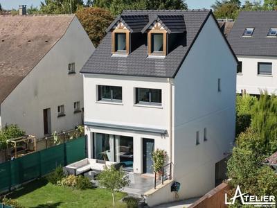 Maison - 115 m² - 6 pièces