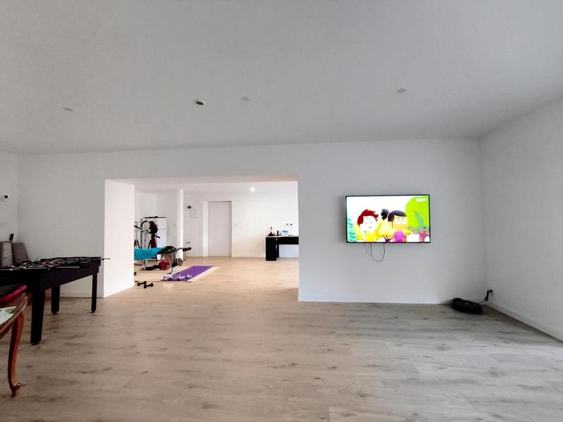 Maison - 280 m² - 10 pièces