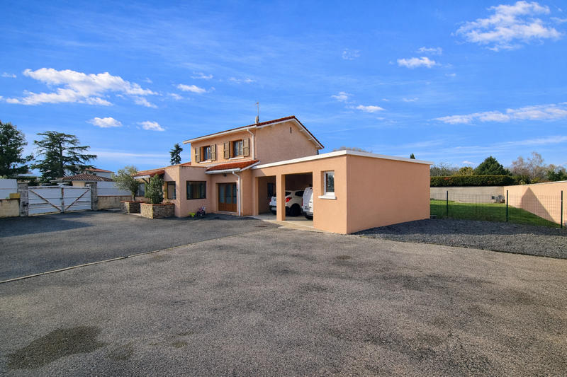 Maison - 174 m² - 6 pièces