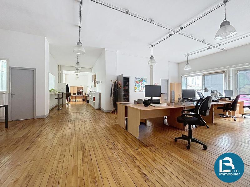 Local d'activités - 276 m²