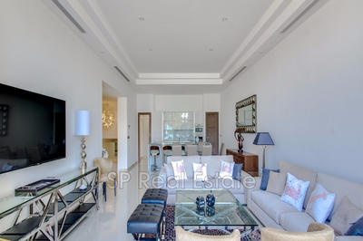 Appartement - 215 m² - 5 pièces