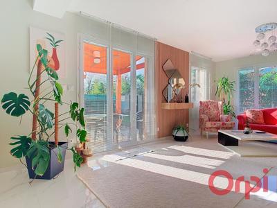 Maison - 122 m² - 5 pièces