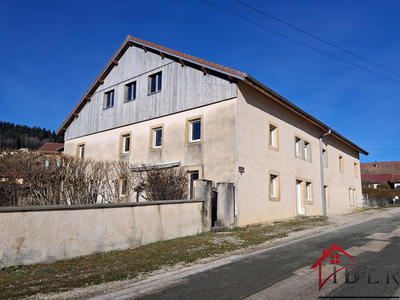 Appartement - 250 m² - 5 pièces