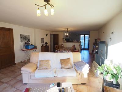 Maison - 90 m² - 3 pièces