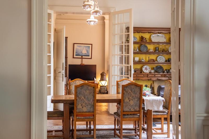 Appartement - 188 m² - 6 pièces