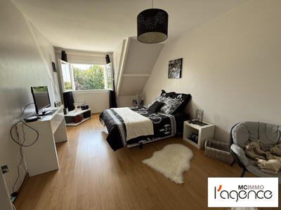 Maison traditionnelle - 170 m² - 6 pièces