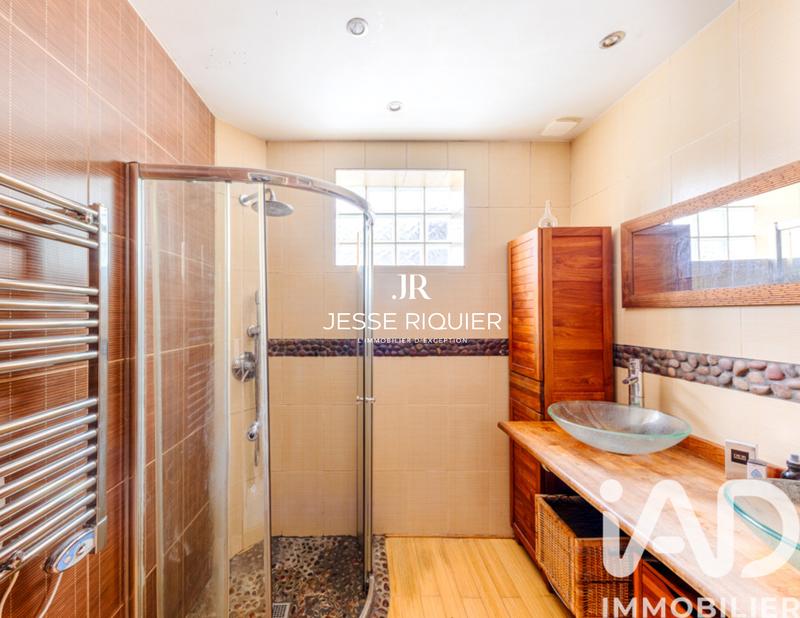 Maison - 131 m² - 6 pièces