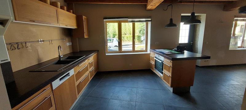 Maison - 220 m² - 6 pièces