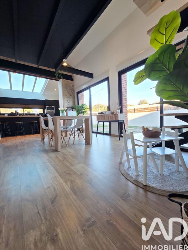 Maison - 102 m² - 4 pièces