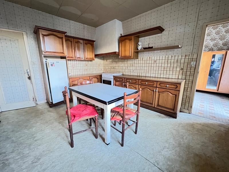 Maison - 284 m² - 10 pièces