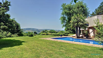 Villa - 265 m² - 7 pièces