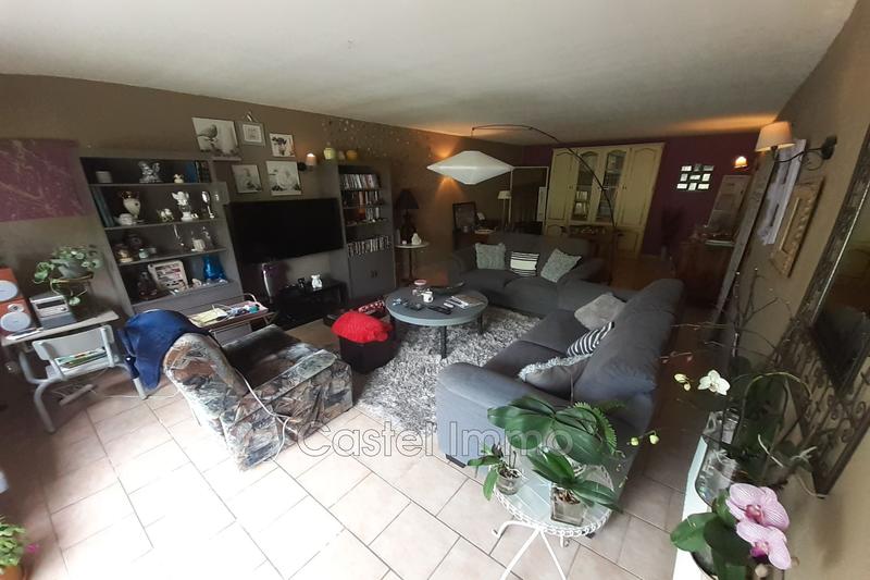 Maison - 217 m² - 13 pièces