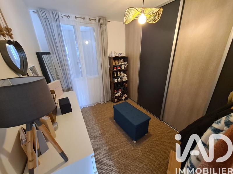 Maison - 213 m² - 9 pièces