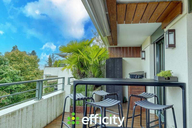 Appartement - 111 m² - 4 pièces