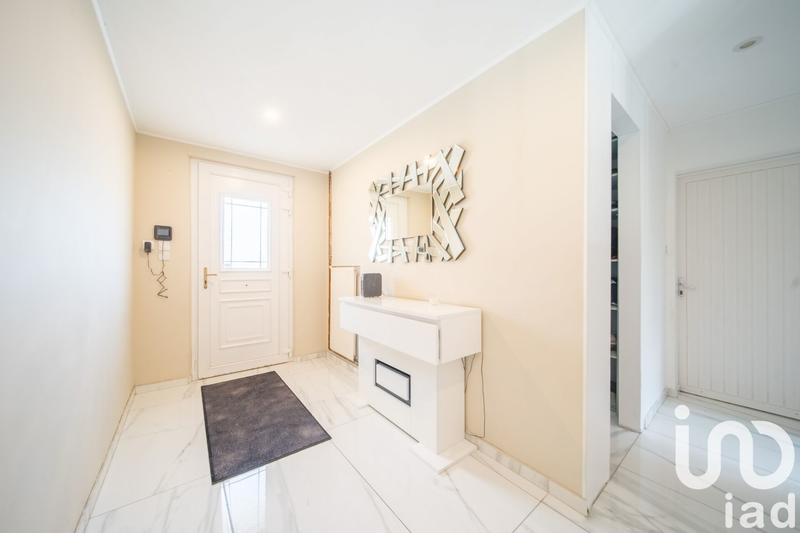 Maison - 179 m² - 8 pièces