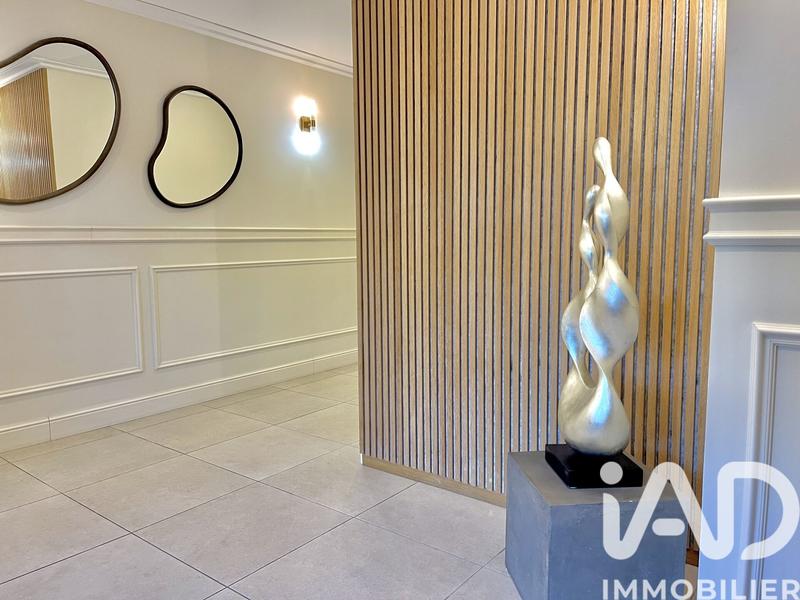 Appartement - 220 m² - 4 pièces