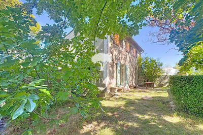 Propriété - 115 m² - 5 pièces