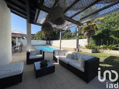 Maison - 94 m² - 4 pièces