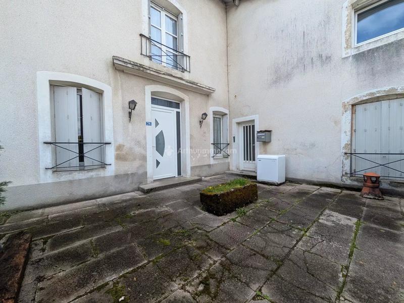 Appartement - 210 m² - 6 pièces